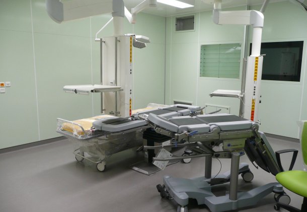 Výstavba zákrokových sálů FN Motol - foto 1