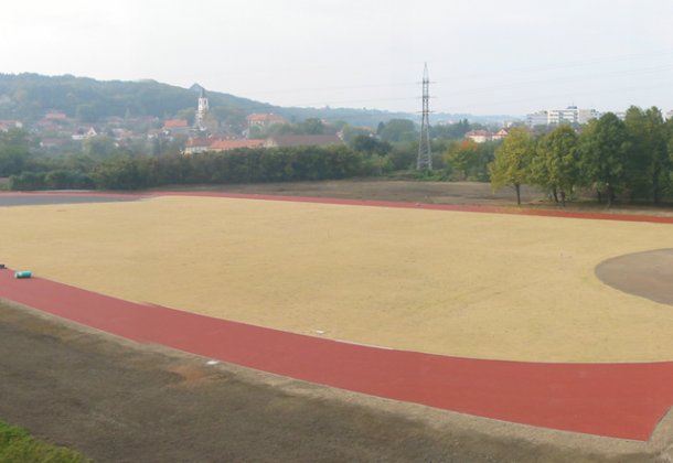 Sportovní areál FTVS UK - foto 4